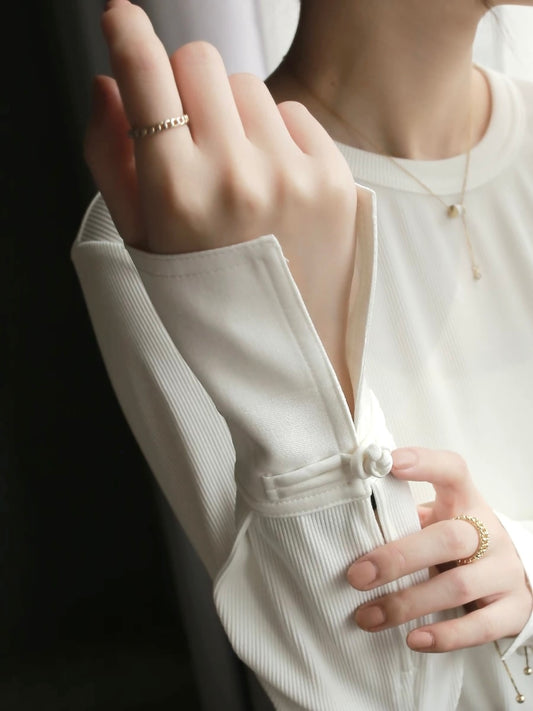 Minimal Pleats Cuff Top