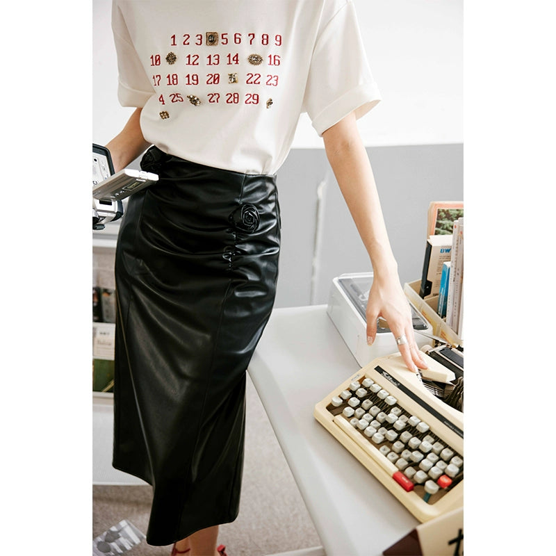 Date Embroidery White T-Shirt / 日付刺繍ホワイトTシャツ