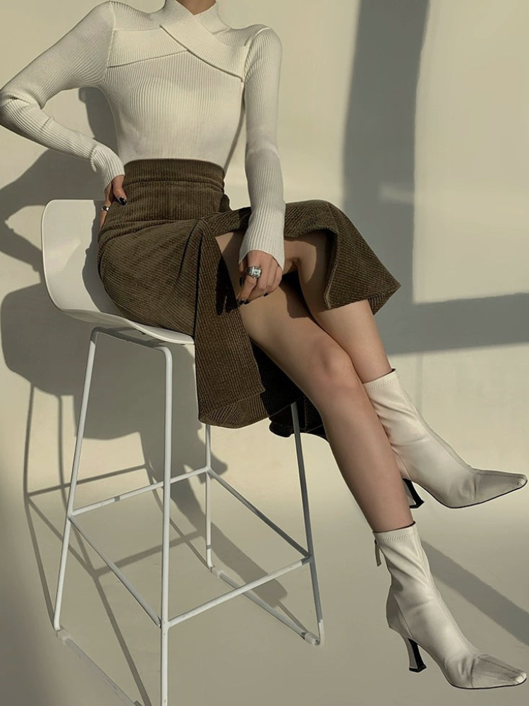 Corduroy Flare Midi Skirt / コーデュロイフレアミディスカート