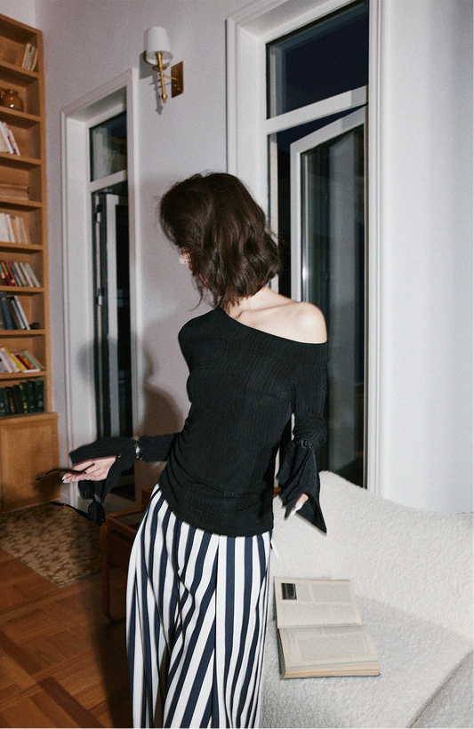 Slim Off-Shoulder Rib Knit Top / スリムオフショルダーリブニット
