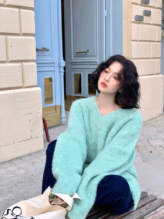 Soft Fuzzy V-neck Knit / ソフトファジーVネックニット