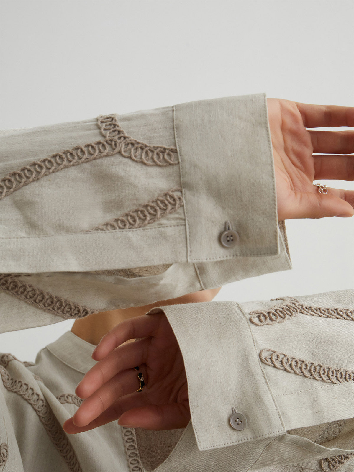 Corded Embroidery Stand Collar Shirt / コード刺繍スタンドカラーシャツ