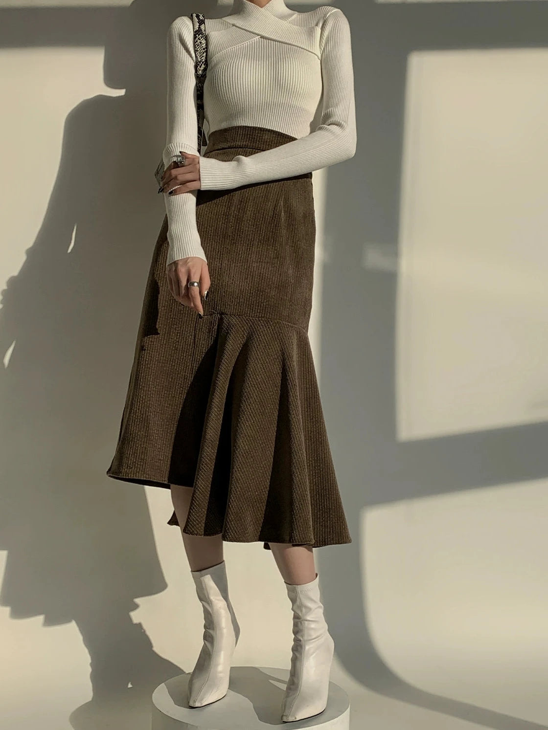 Corduroy Flare Midi Skirt / コーデュロイフレアミディスカート