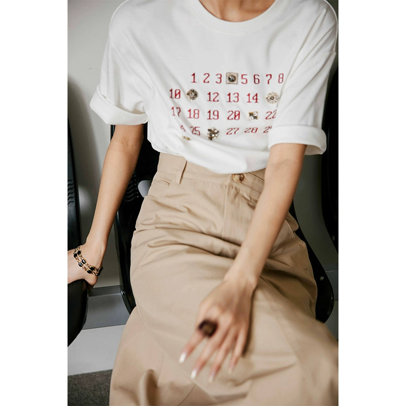 Date Embroidery White T-Shirt / 日付刺繍ホワイトTシャツ