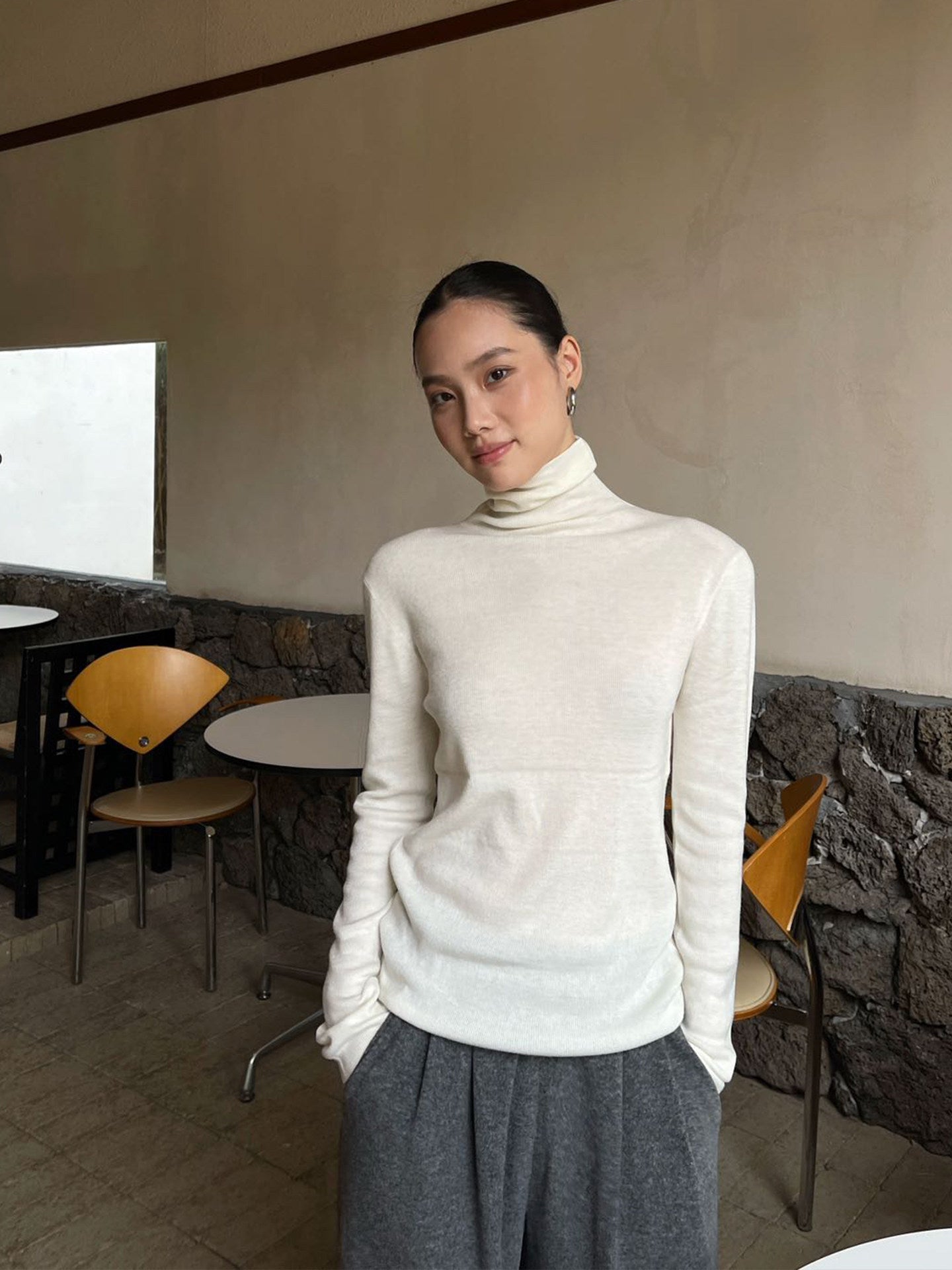 Soft Layer Turtleneck Knit